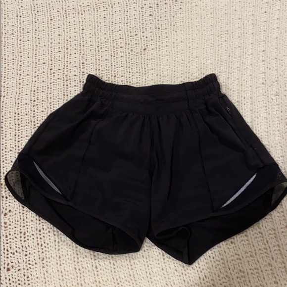lululemon athletica Pants - Lululemon 4 inch hotty hot shorts black